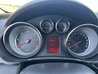 Opel Insignia 2.0 CDTi 118kW Sports Tourer - 8