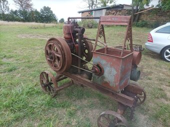 Historický stabilní motor - 8