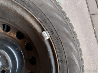 Disky + zimní pneu 175/65 R15, Toyota Yaris III - 8