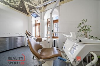 Prodej, komerční/ordinace, 134 m2, Komenského 264/5, 50003 H - 8