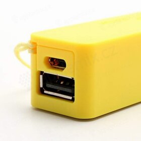 Plastová USB power banka s 2600mAh viz foto. Cena 100 Kč. - 8
