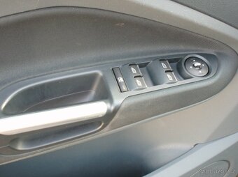 Ford C-MAX 1,6 16V PDC,vyhřív.sklo+sedad.,NAVI,92KW - 8