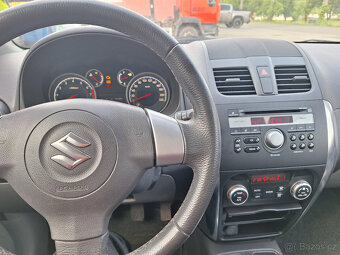 Suzuki SX4 1.6 16V - 8