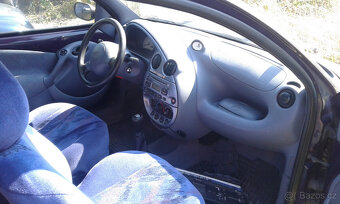 Ford Ka 1.3i - použité díly prodám z tohoto vozu prodám - 8