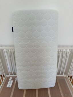 IKEA Postýlka s matrací - 8