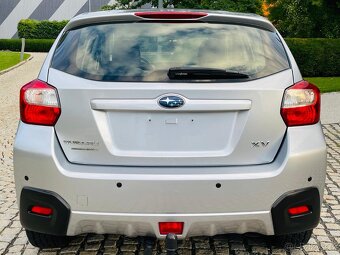Subaru XV 2.0i 4x4 110KW AUT SENZORY VÝHŘEV SERVISKA - 8