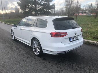 VW Passat Variant 2.0TDI/R-Line/Pano/DSG/LED - 8
