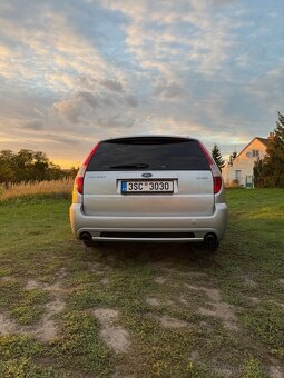Ford Mondeo ST220 - 8