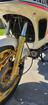 Honda CX500 Turbo - 8