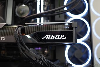 Herní PC - Ryzen 7 7700X / 32GB / 2TB / RTX 4070 Ti 12GB - 8