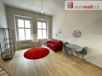 Pronájem bytu 1+kk 42 m2 P5 Smíchov po rekonstrukci loft cih - 8