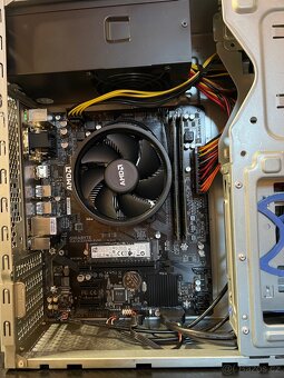 Pracovní pc, Ryzen 5, až 16GB, m.2 SSD, Vega 11, Win 11 - 8