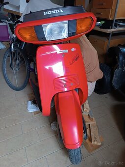 Honda Lead 50 - válec, píst - 8