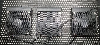 CHLADÍCÍ PODLOŽKA na notebook COOLERMASTER - 8