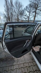 Toyota Verso 1,8i Executive AUT. Benzín 108kw - 8