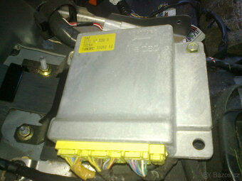 Mazda 323 - 8