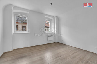 Prodej bytu 3+kk, 76 m², Miletín, ul. Komenského - 8