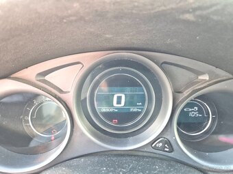 Citroen C4 1.2i - 8