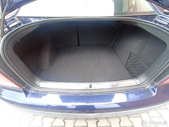 Volkswagen Bora 1.6 77 kW - 8