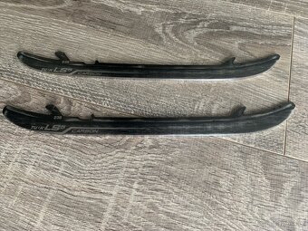 Hokejové brusle Bauer 3x, 4.0 , fit 1, eur 37.5 - 8
