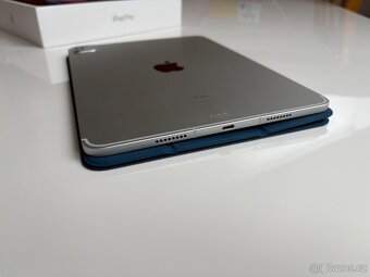 Apple iPad Pro 11" 128 GB (2021, 3. gen.) M1, TOP STAV, Wi- - 8