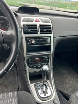 Peugeot 307 2.0 - 8