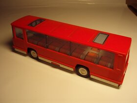 Staré hračky - autobus Bison - 8
