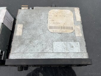 BMW E36 Autorádia na díly - 8