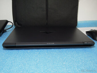 Ultra Herní HP Victus 16 Ryzen 7 7840HS RTX 4070 1TB Záruka - 8