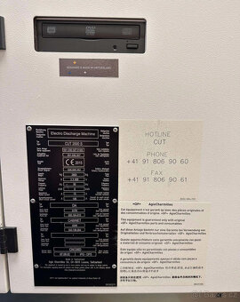 Drátová řezačka AGIE CHARMILLES CUT 2000 S + příslušenství - 8