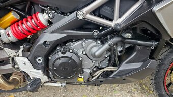 Aprilia Caponord 1200 r.v. 2013 - 8