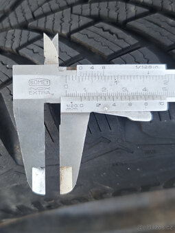 Zimní pneu Continental 195/65 R15 včetně disků a rezervy - 8