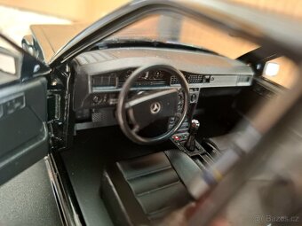 Mercedes-Benz 190 EVO II černý 1:18 Solido Mercedes Nový - 8