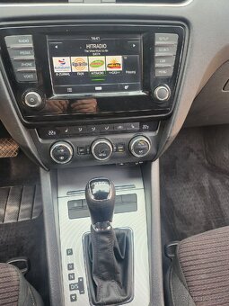 Škoda Octavia III kombi DSG 81KW klima vyhř. sedadla - 8