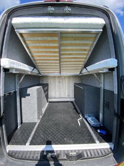 Obytná vestavba do vozu Mercedes Sprinter - 8