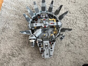 Millennium Falcon - 8