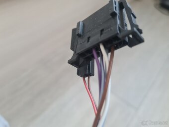 NOVÉ Pravé zrcátko Superb 1 s podsvícením - ORIG - 8