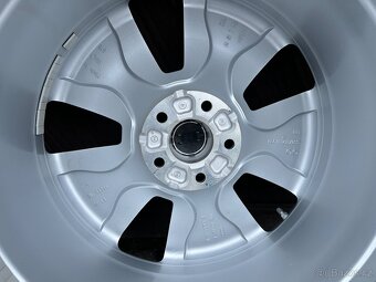 5x112 R19 E-tron nové - 8