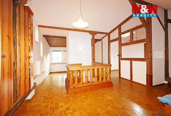 Prodej bytu 6+1, 147 m², Loket, ul. Kostelní - 8