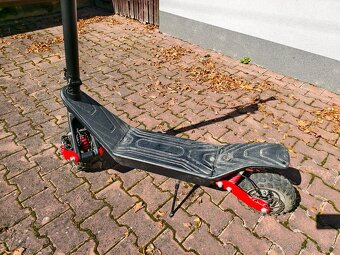 koloběžka Cory Ultra - 8