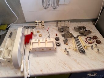 Stánek na točenou zmrzlinu - 8