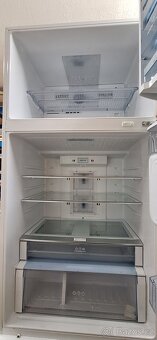 Lednice s mrazákem LG - 8