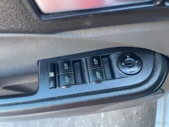 Ford c-Max 2.0 tdci 100kw GHIA - 8