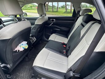 Kia Sorento - 8
