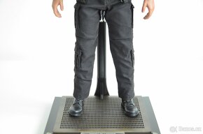 Hot Toys Terminator Genisys T-800 Guardian MMS 307 - 8