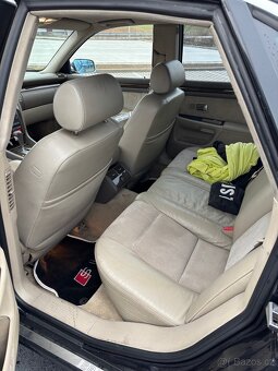 Audi S8 D2 - 8