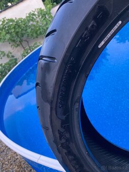 Starší Moto pneu Bridgestone Battlax. - 8