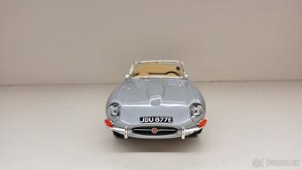 1:18 JAGUAR E CABRIO, 1 - 8