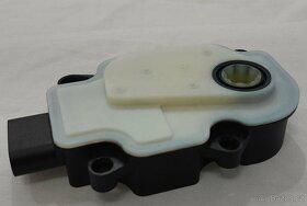 Genuine Ford 1892149 temperature control actuator - 8