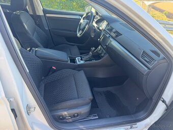Škoda Superb combi, jen 85 000km tažné - 8